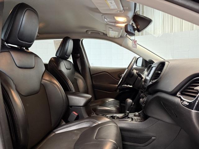 used 2020 Jeep Cherokee car, priced at $15,995