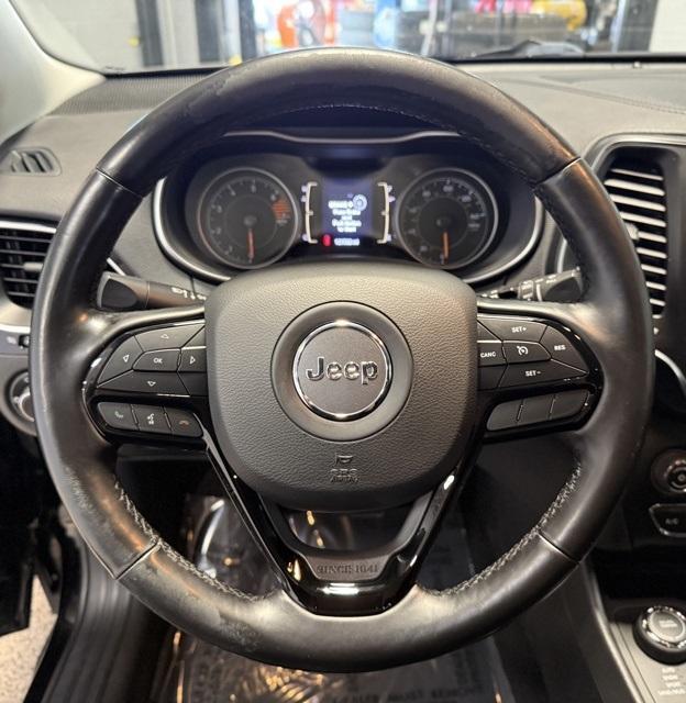 used 2020 Jeep Cherokee car, priced at $15,995