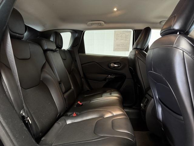 used 2020 Jeep Cherokee car, priced at $15,995