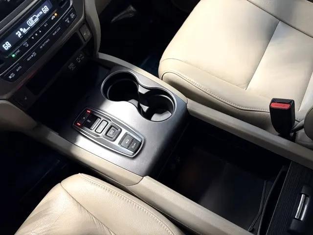 used 2021 Honda Pilot car, priced at $25,995