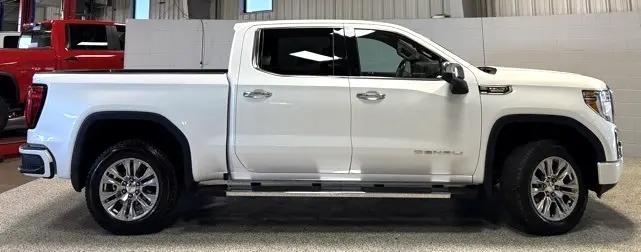 used 2019 GMC Sierra 1500 car, priced at $31,995