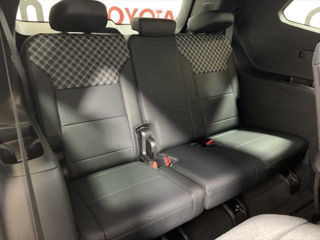 used 2025 GMC Acadia car, priced at $59,900