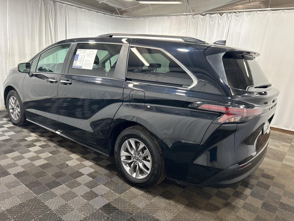 used 2024 Toyota Sienna car, priced at $43,300