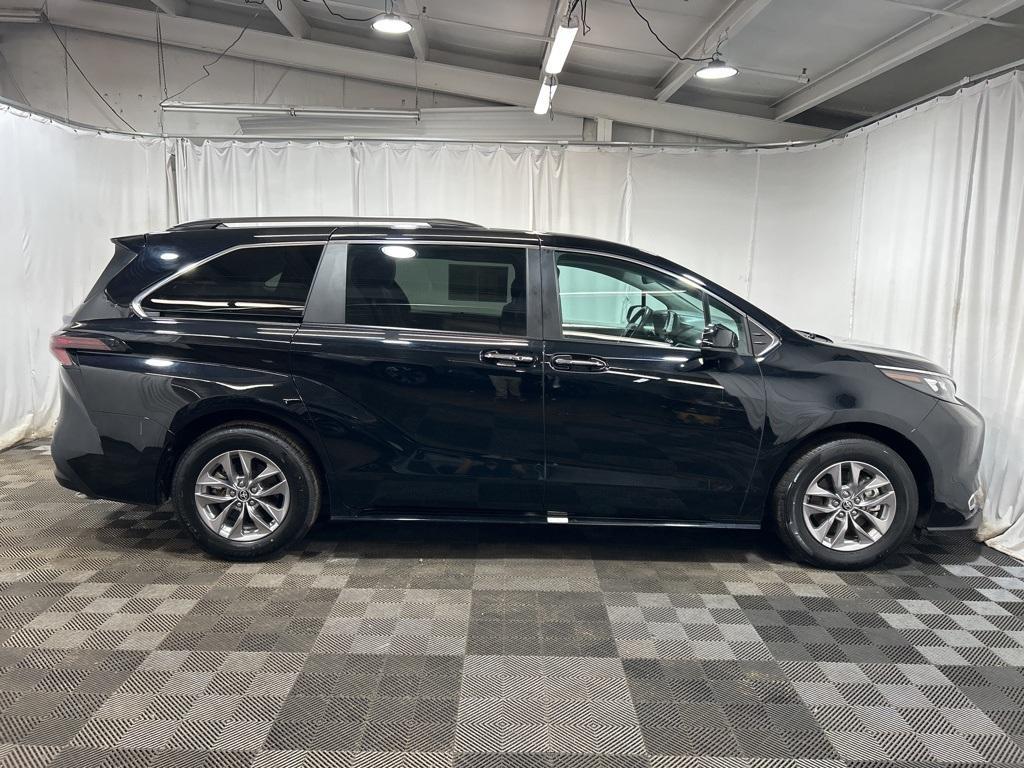 used 2024 Toyota Sienna car, priced at $43,300