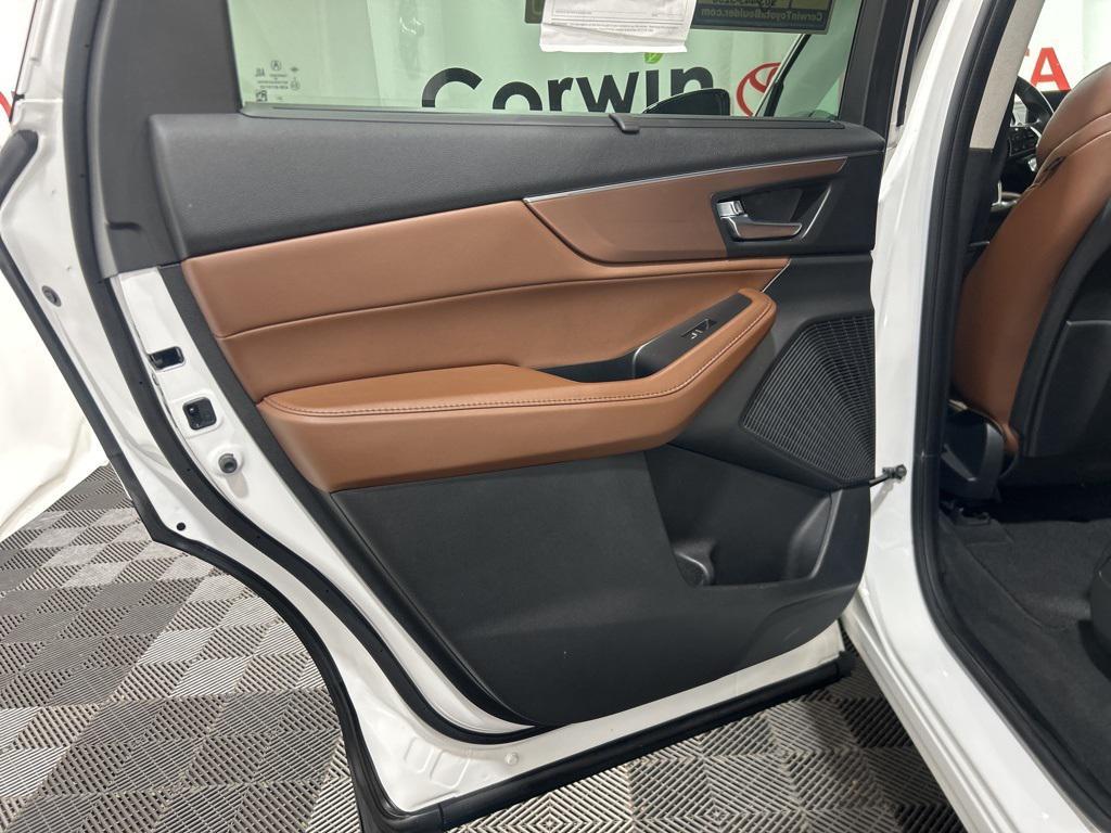 used 2023 Acura MDX car, priced at $42,550