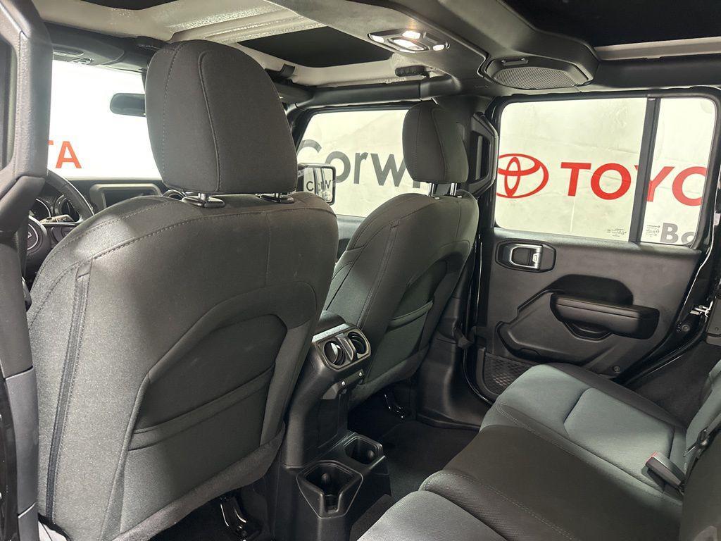 used 2021 Jeep Wrangler Unlimited car, priced at $32,400