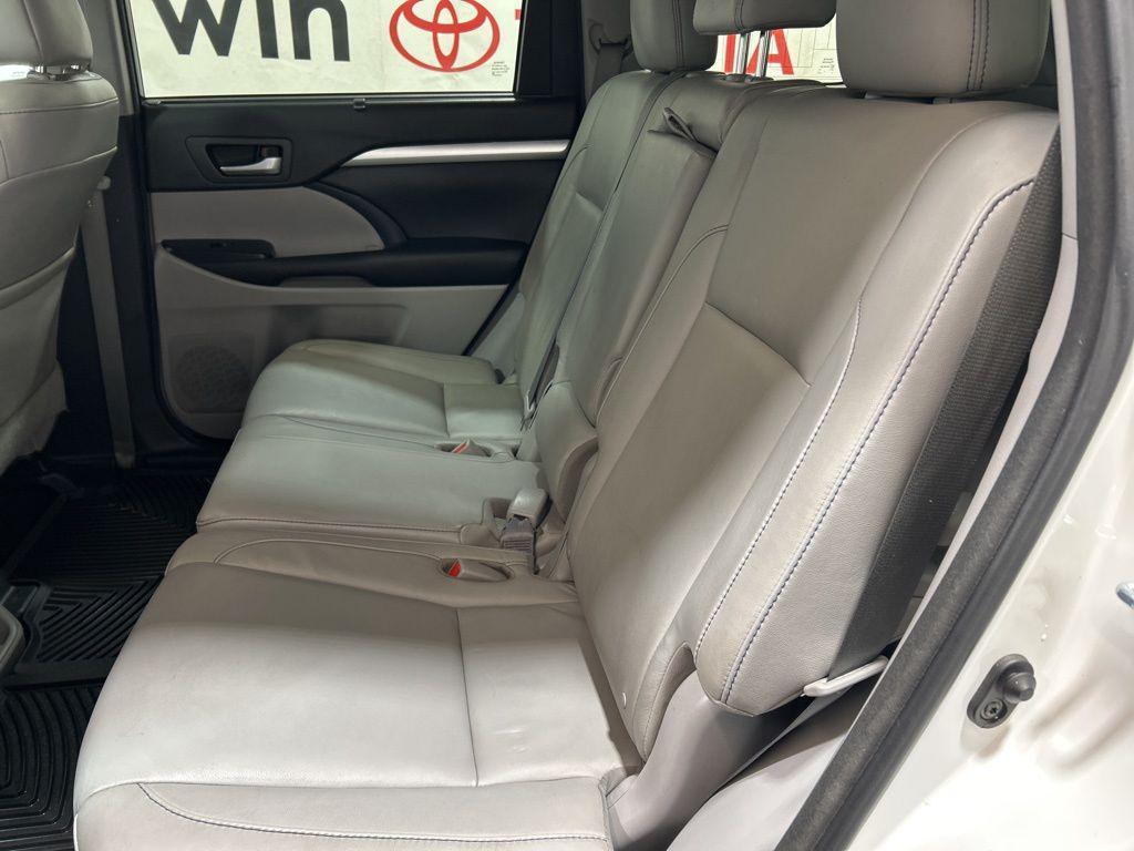 used 2016 Toyota Highlander car, priced at $17,750