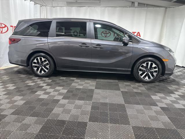 used 2025 Honda Odyssey car, priced at $43,500