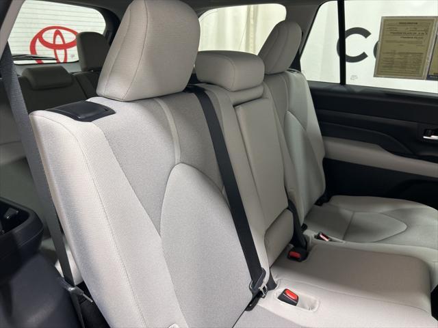 used 2025 Toyota Highlander Hybrid car, priced at $51,611