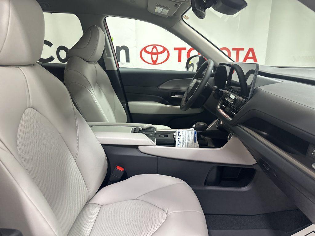 new 2026 Toyota Grand Highlander car, priced at $48,088