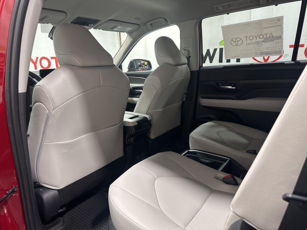 new 2026 Toyota Grand Highlander car, priced at $48,088