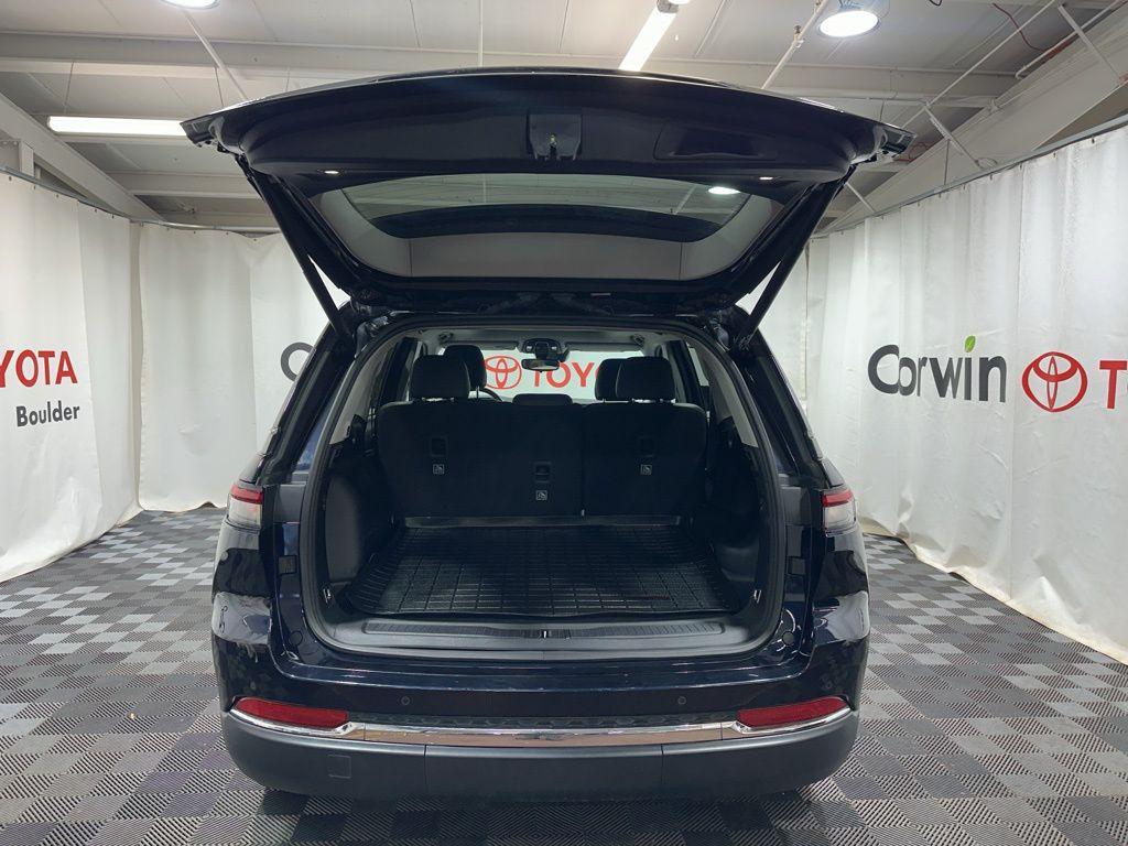 used 2024 Jeep Grand Cherokee car, priced at $35,220