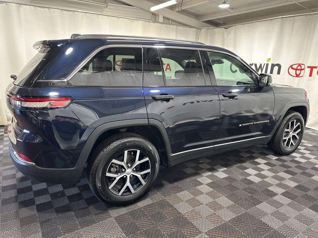 used 2024 Jeep Grand Cherokee car, priced at $35,220