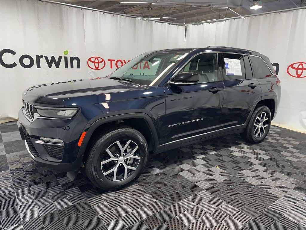 used 2024 Jeep Grand Cherokee car, priced at $35,220