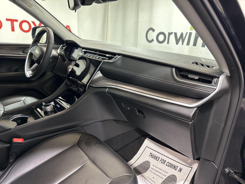 used 2024 Jeep Grand Cherokee car, priced at $35,220