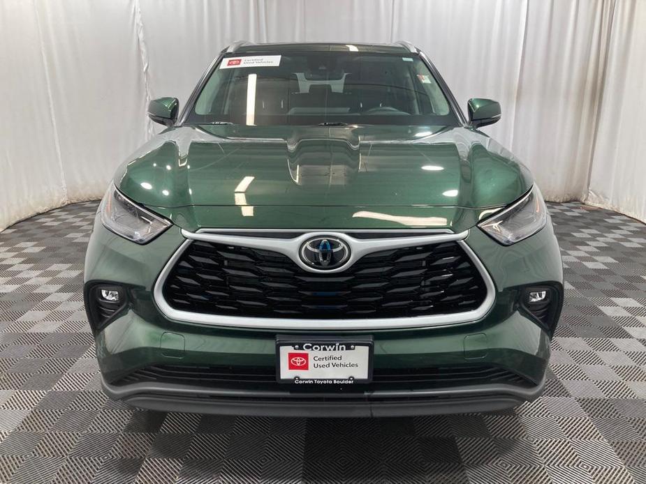 used 2024 Toyota Highlander car, priced at $43,450