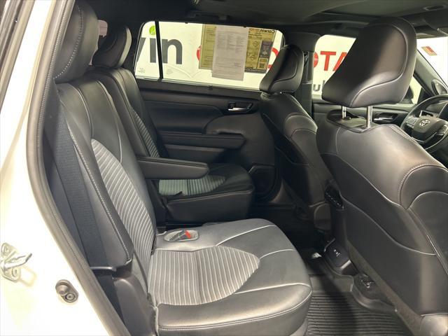 used 2021 Toyota Highlander car, priced at $38,000
