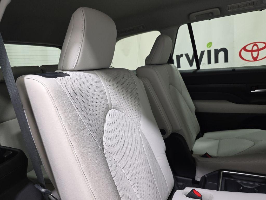 new 2026 Toyota Grand Highlander car, priced at $55,343