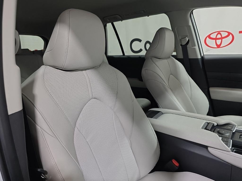 new 2026 Toyota Grand Highlander car, priced at $55,343