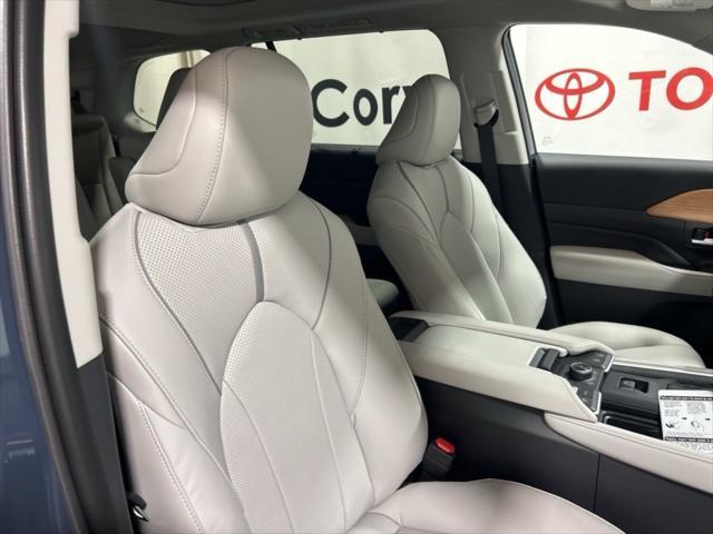 new 2025 Toyota Grand Highlander car, priced at $57,647