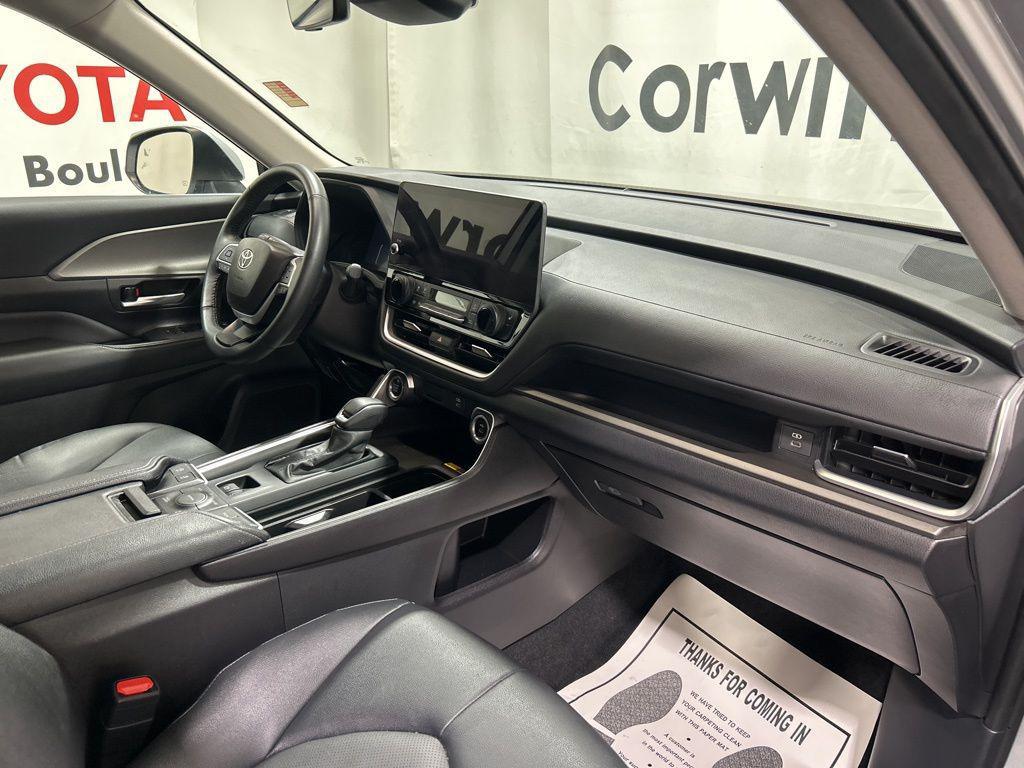 used 2025 Toyota Grand Highlander car, priced at $47,900
