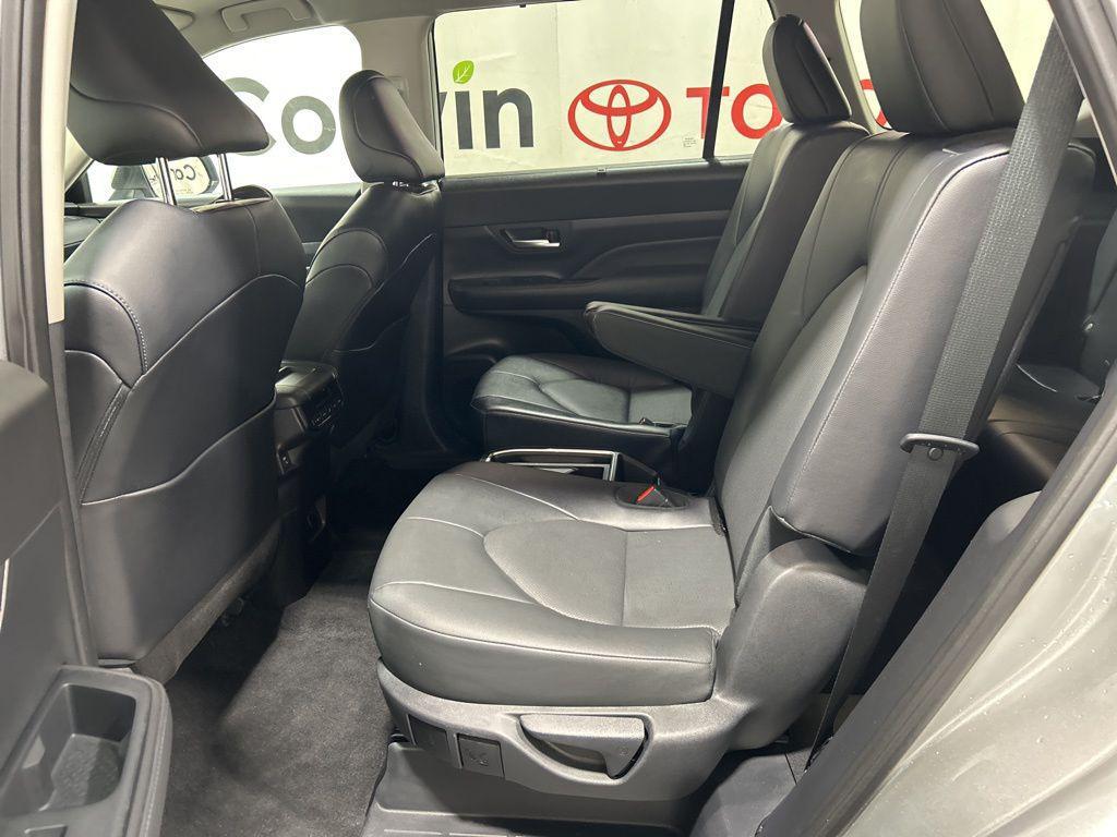 used 2025 Toyota Grand Highlander car, priced at $47,900