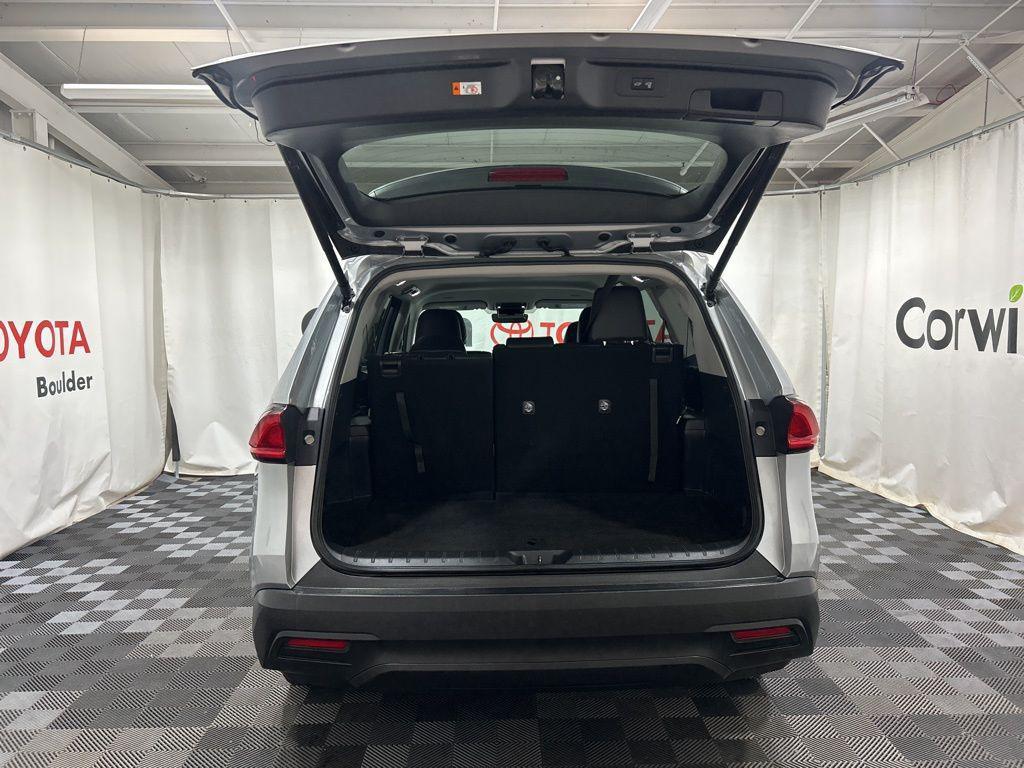 used 2025 Toyota Grand Highlander car, priced at $47,900