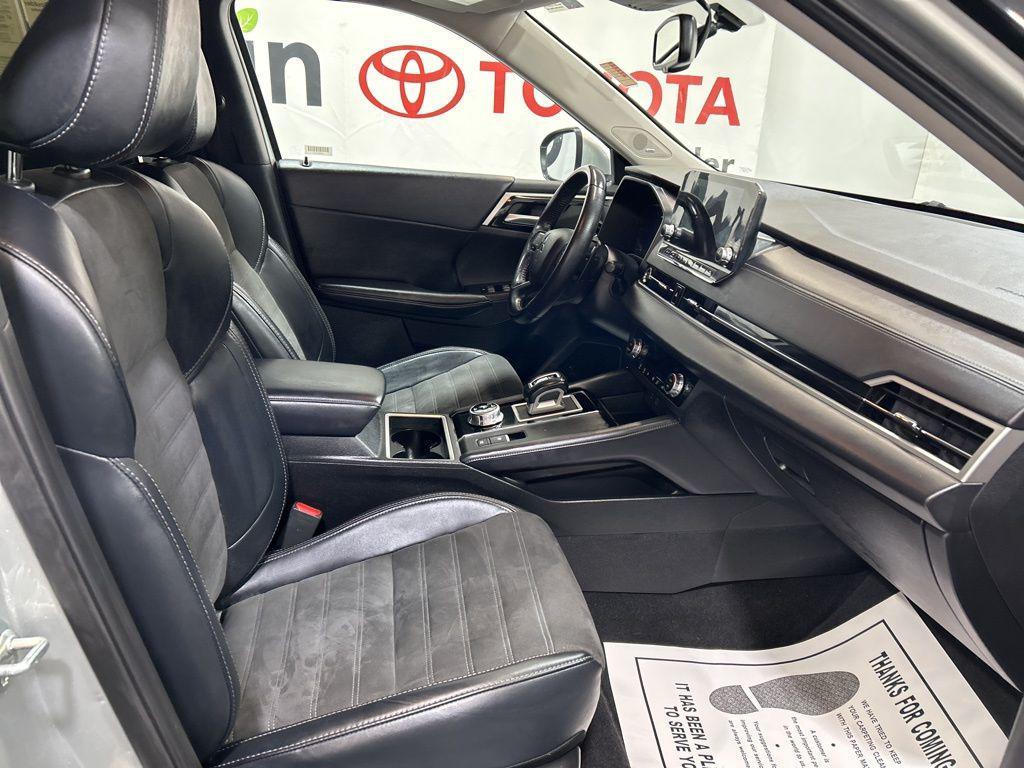 used 2024 Mitsubishi Outlander car, priced at $23,350