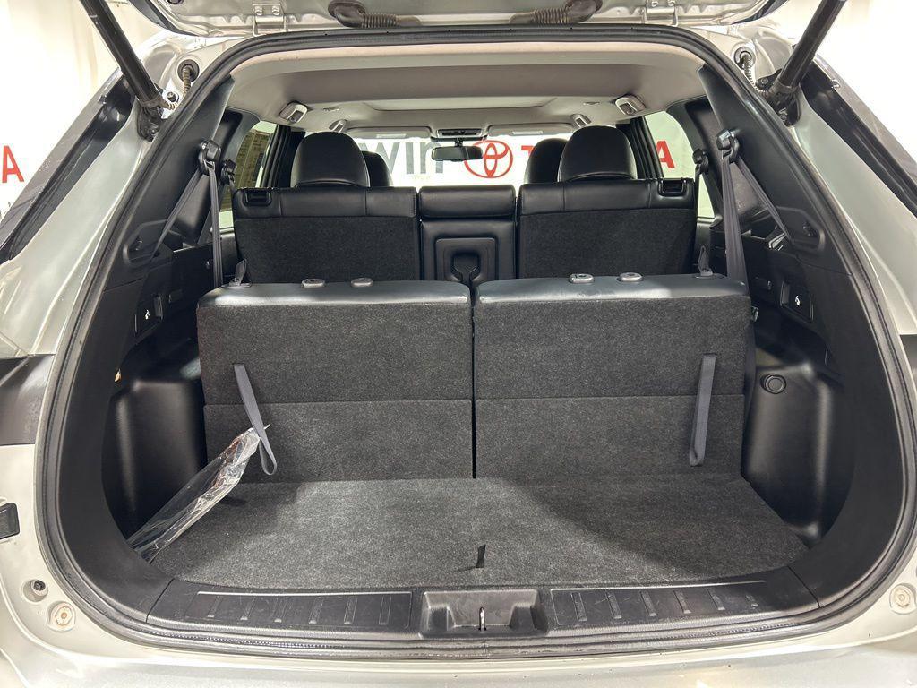 used 2024 Mitsubishi Outlander car, priced at $23,350