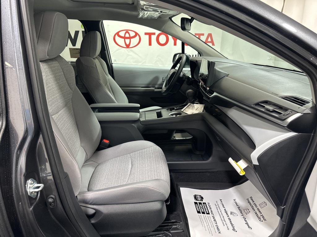 new 2025 Toyota Sienna car, priced at $45,555
