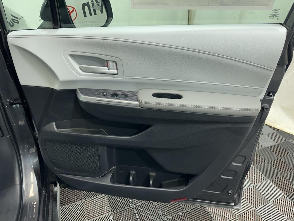 new 2025 Toyota Sienna car, priced at $45,555