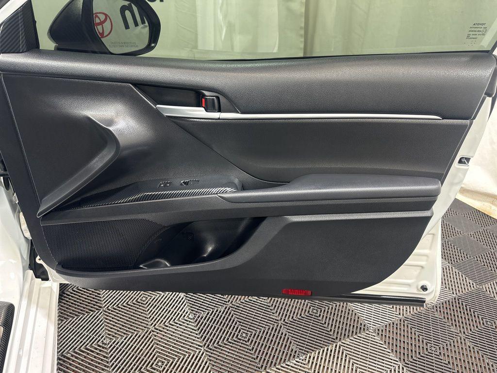 new 2024 Toyota Camry Hybrid car, priced at $27,900