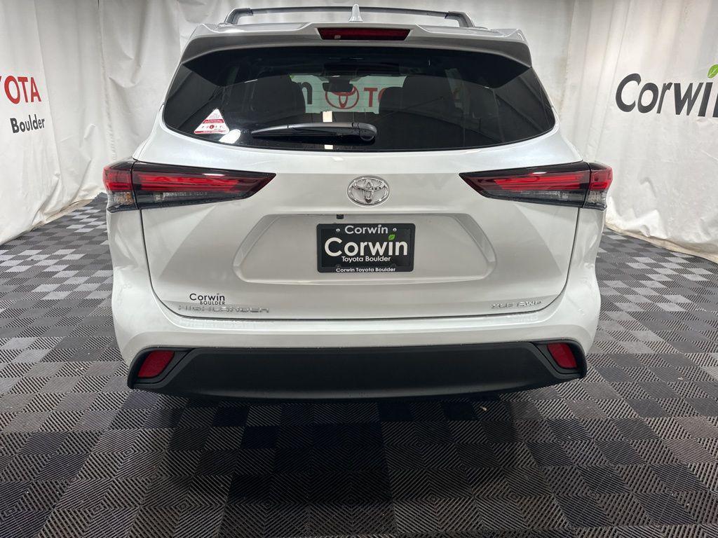 new 2026 Toyota Highlander car, priced at $48,713