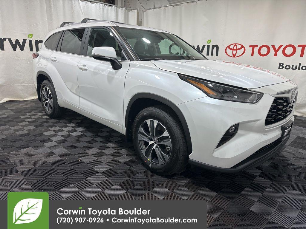 new 2026 Toyota Highlander car, priced at $48,713