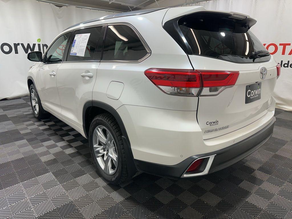 used 2019 Toyota Highlander car, priced at $29,700