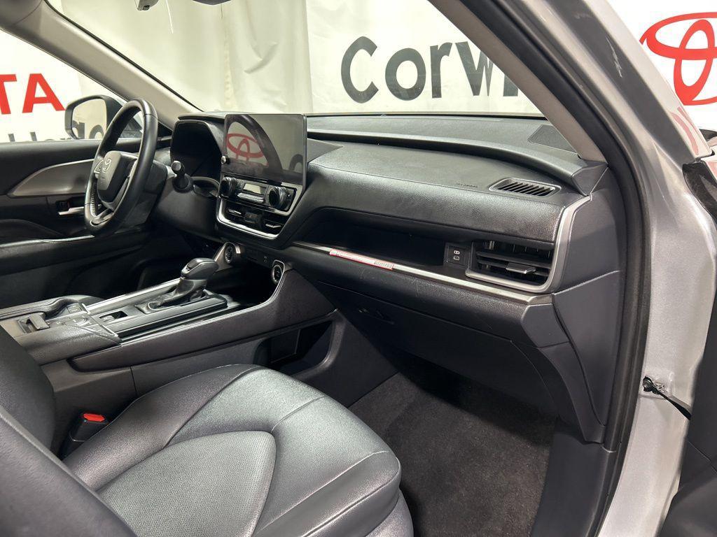 used 2025 Toyota Grand Highlander car, priced at $43,800