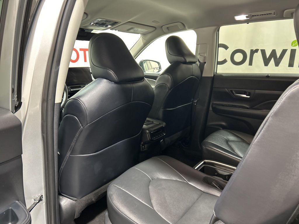 used 2025 Toyota Grand Highlander car, priced at $43,800