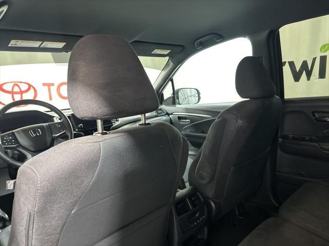 used 2022 Honda Pilot car, priced at $29,000