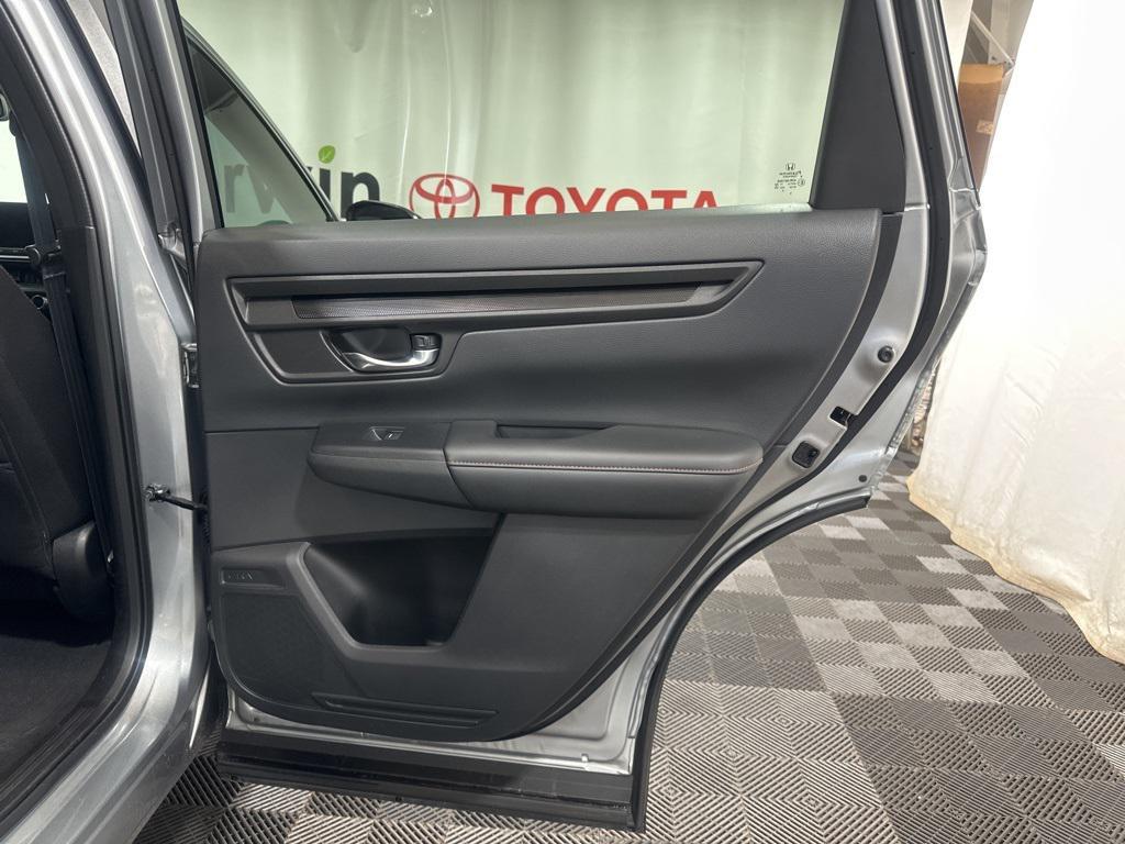 used 2025 Honda CR-V Hybrid car, priced at $32,250