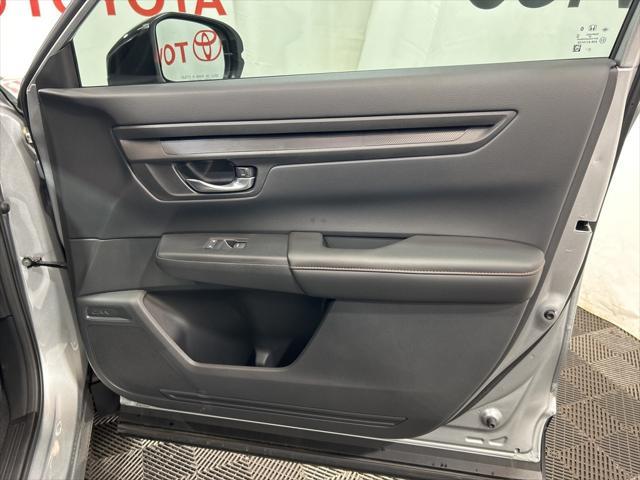 used 2025 Honda CR-V Hybrid car, priced at $36,000