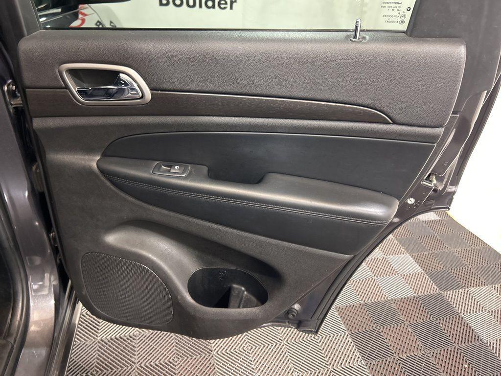 used 2017 Jeep Grand Cherokee car, priced at $12,900