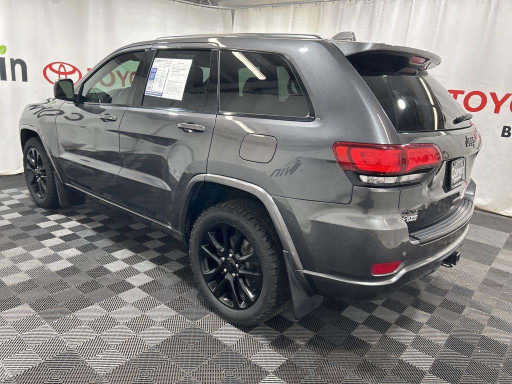 used 2017 Jeep Grand Cherokee car, priced at $12,900