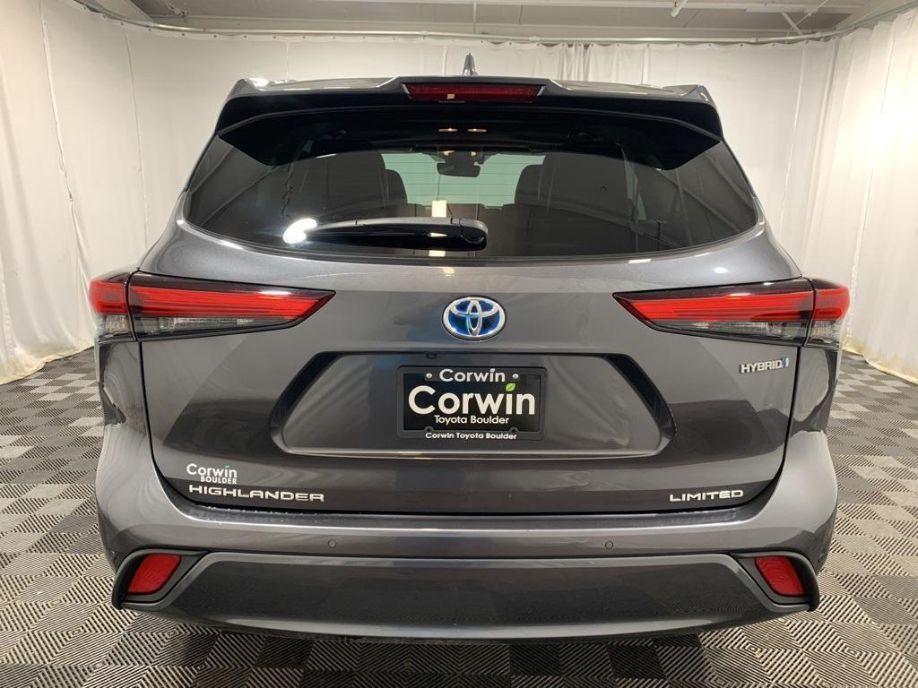 used 2020 Toyota Highlander Hybrid car, priced at $35,900