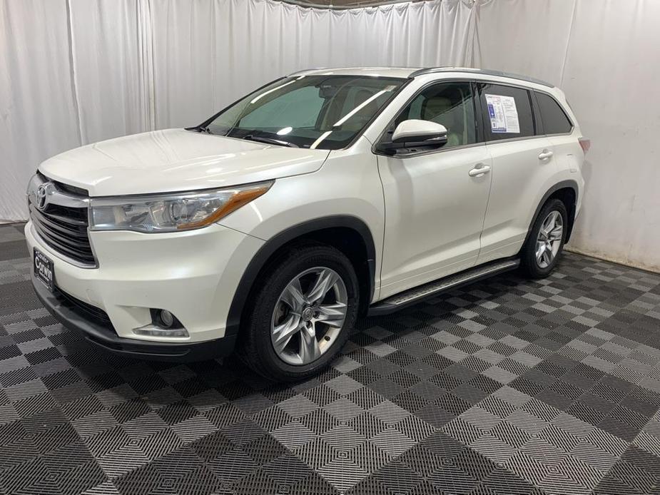 used 2014 Toyota Highlander car, priced at $15,900