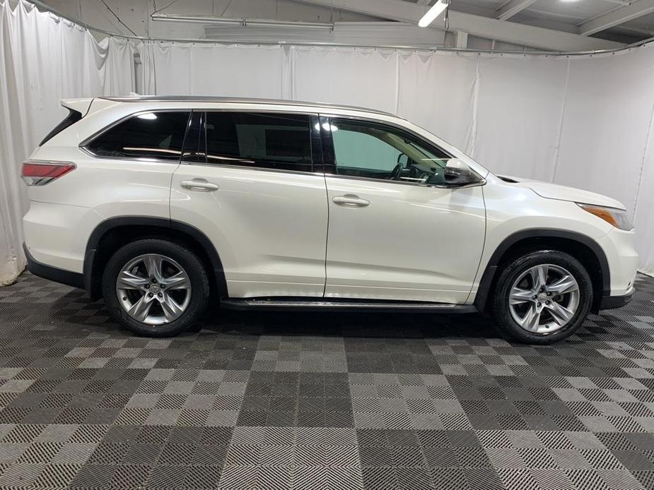 used 2014 Toyota Highlander car, priced at $15,900