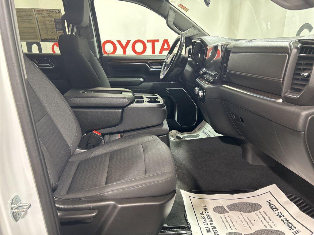 used 2023 GMC Sierra 1500 car, priced at $39,000