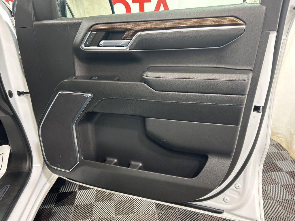 used 2023 GMC Sierra 1500 car, priced at $39,000