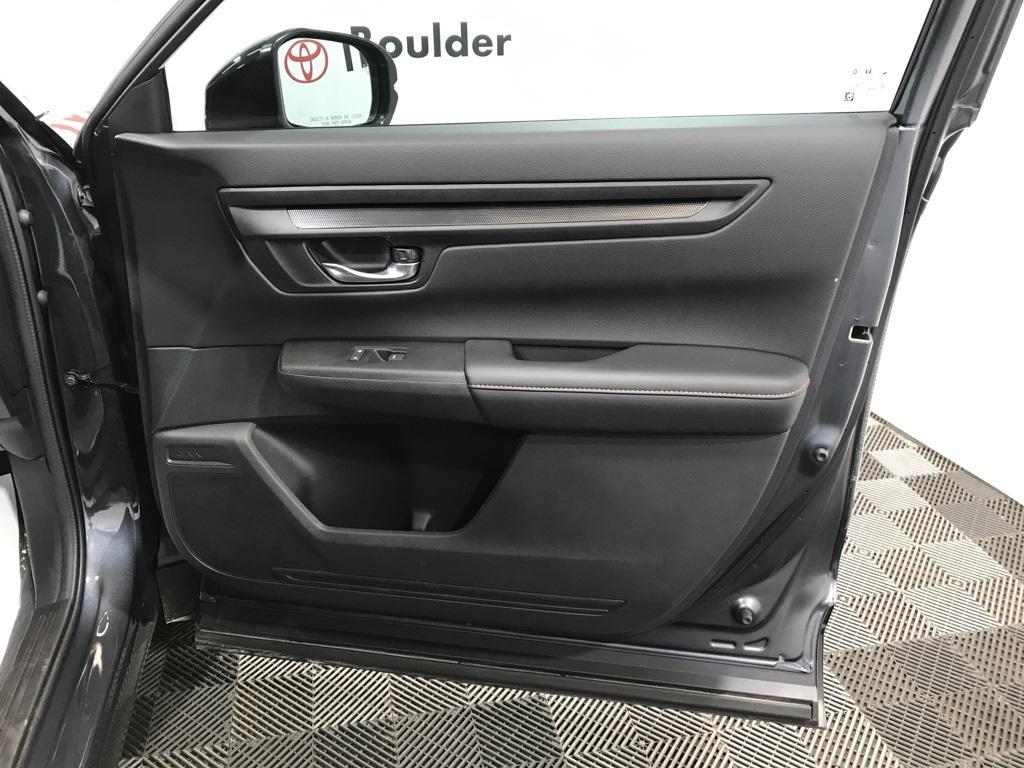 used 2025 Honda CR-V Hybrid car, priced at $38,500
