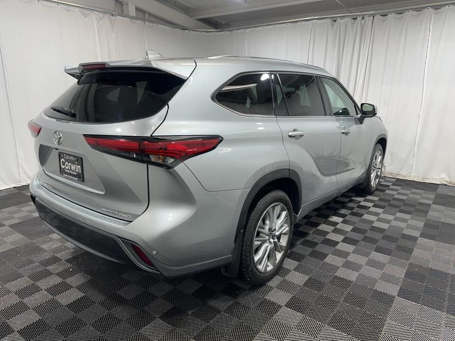 used 2023 Toyota Highlander car, priced at $40,000