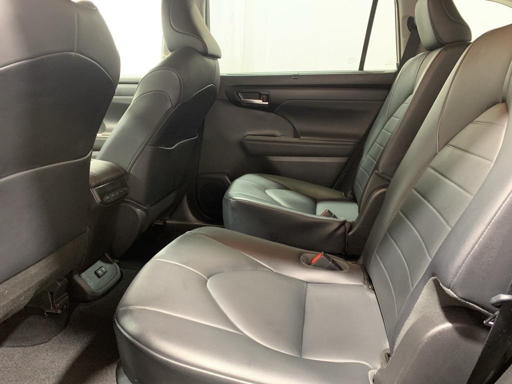 used 2020 Toyota Highlander car, priced at $29,418